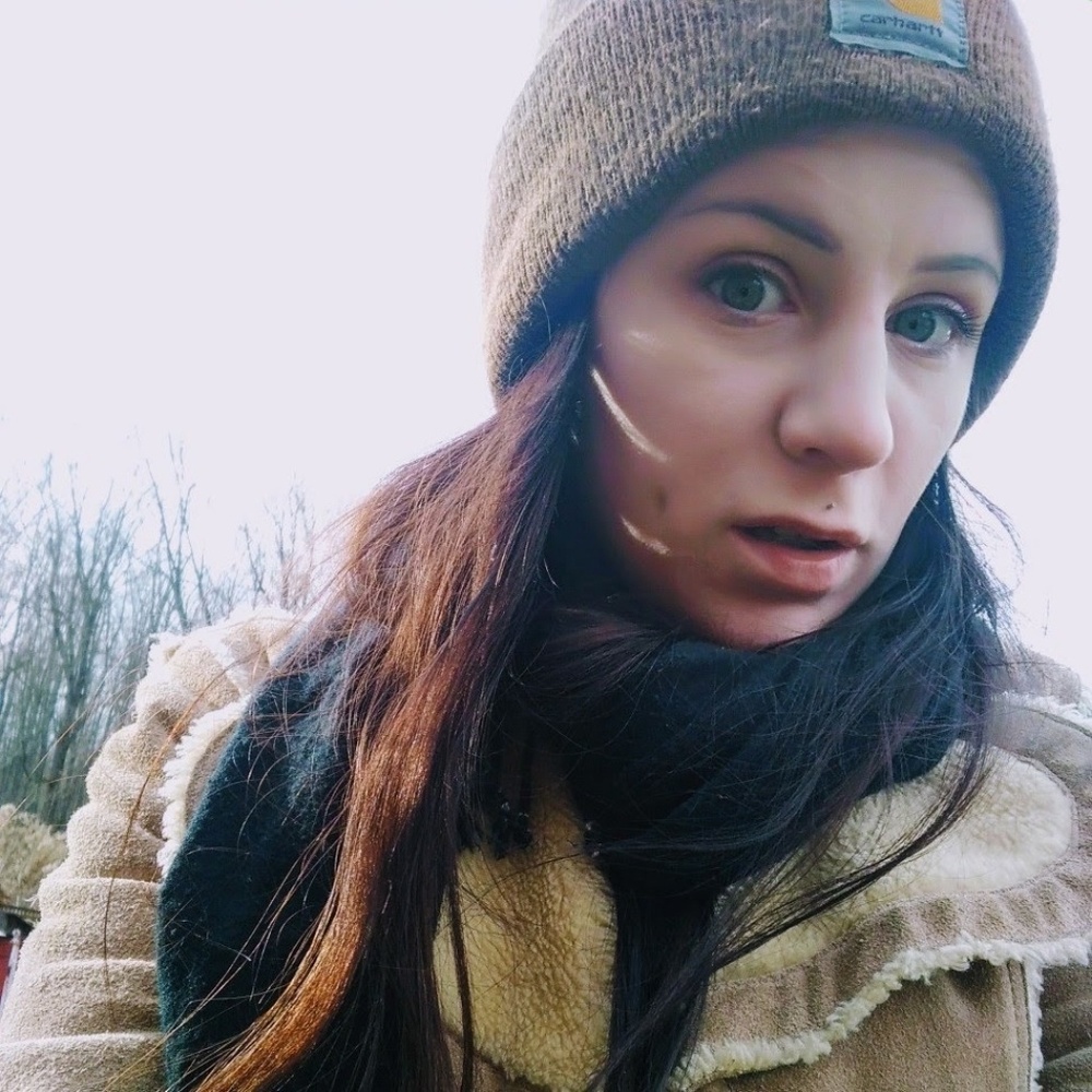 Meet your Posher, Alexandra